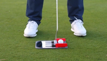 Boston Golf – Entrenamiento de putting ¡total!, con los accesorios PuttOUT